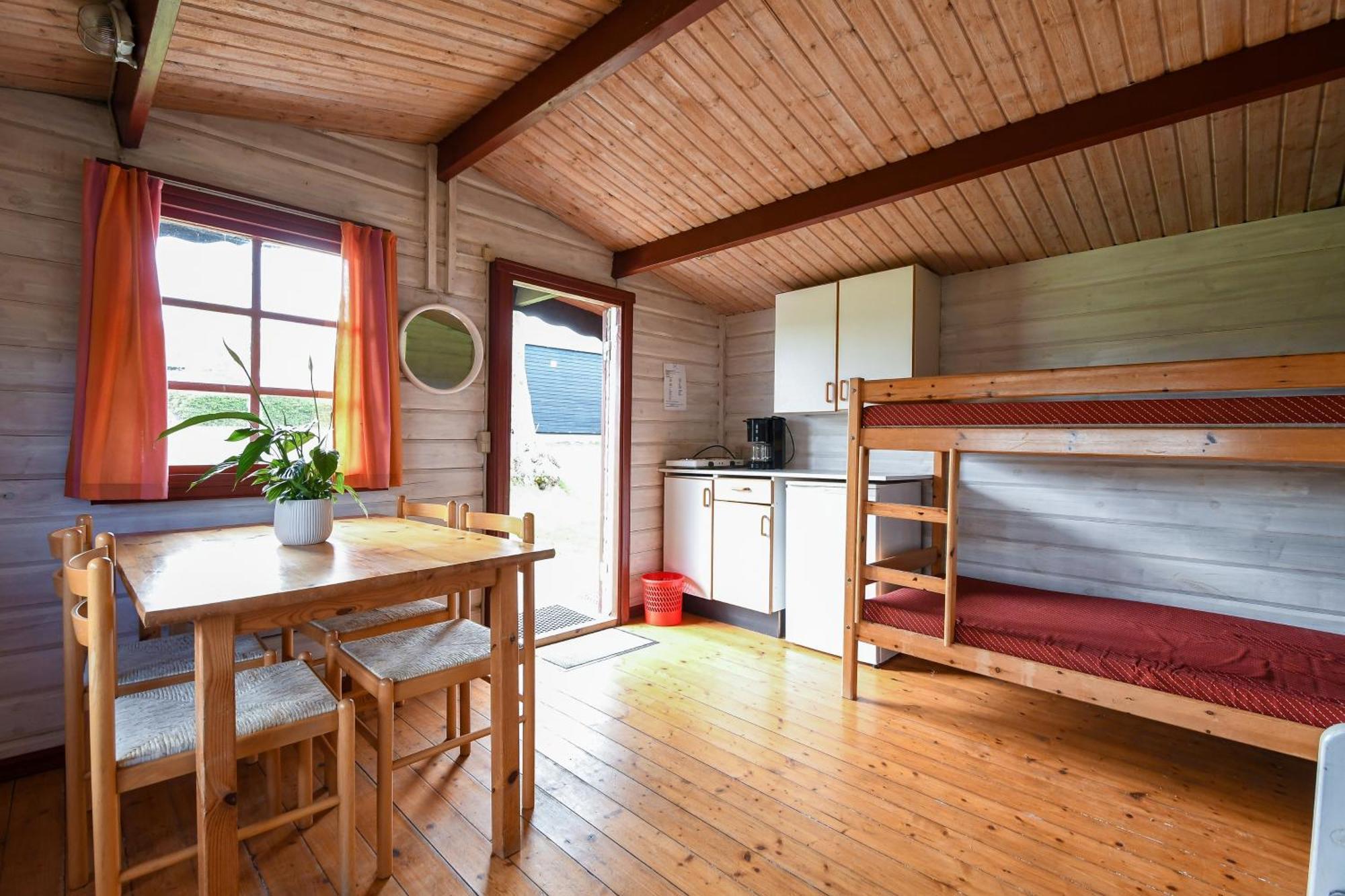 First Camp Skovlund Camping & Cottages Båring Quarto foto